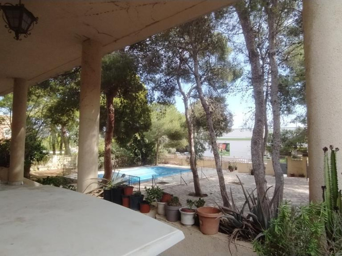 ShowFeedImage House – Detached Villa in Orihuela