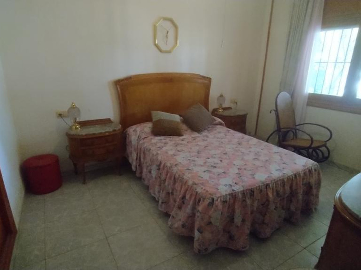 ShowFeedImage House – Detached Villa in Orihuela