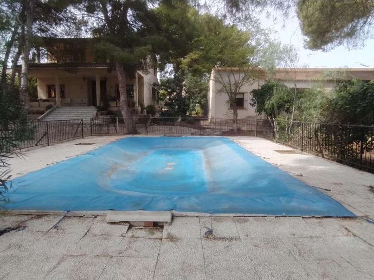 ShowFeedImage House – Detached Villa in Orihuela