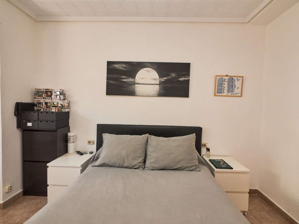 ShowFeedImage Apartment – Middle Floor Apartment in Torrevieja