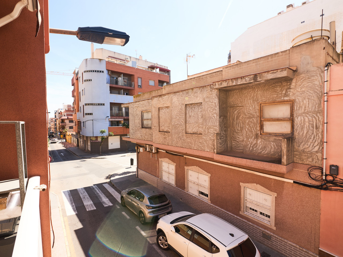 ShowFeedImage Apartment – Middle Floor Apartment in Torrevieja