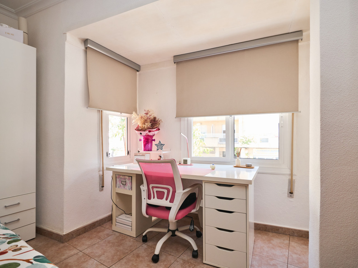 ShowFeedImage Apartment – Middle Floor Apartment in Torrevieja