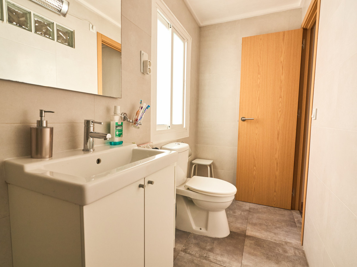 ShowFeedImage Apartment – Middle Floor Apartment in Torrevieja