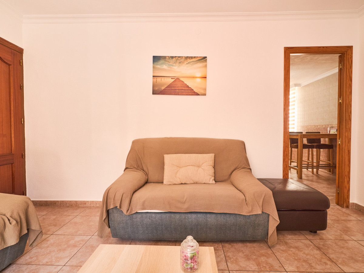 ShowFeedImage Apartment – Middle Floor Apartment in Torrevieja