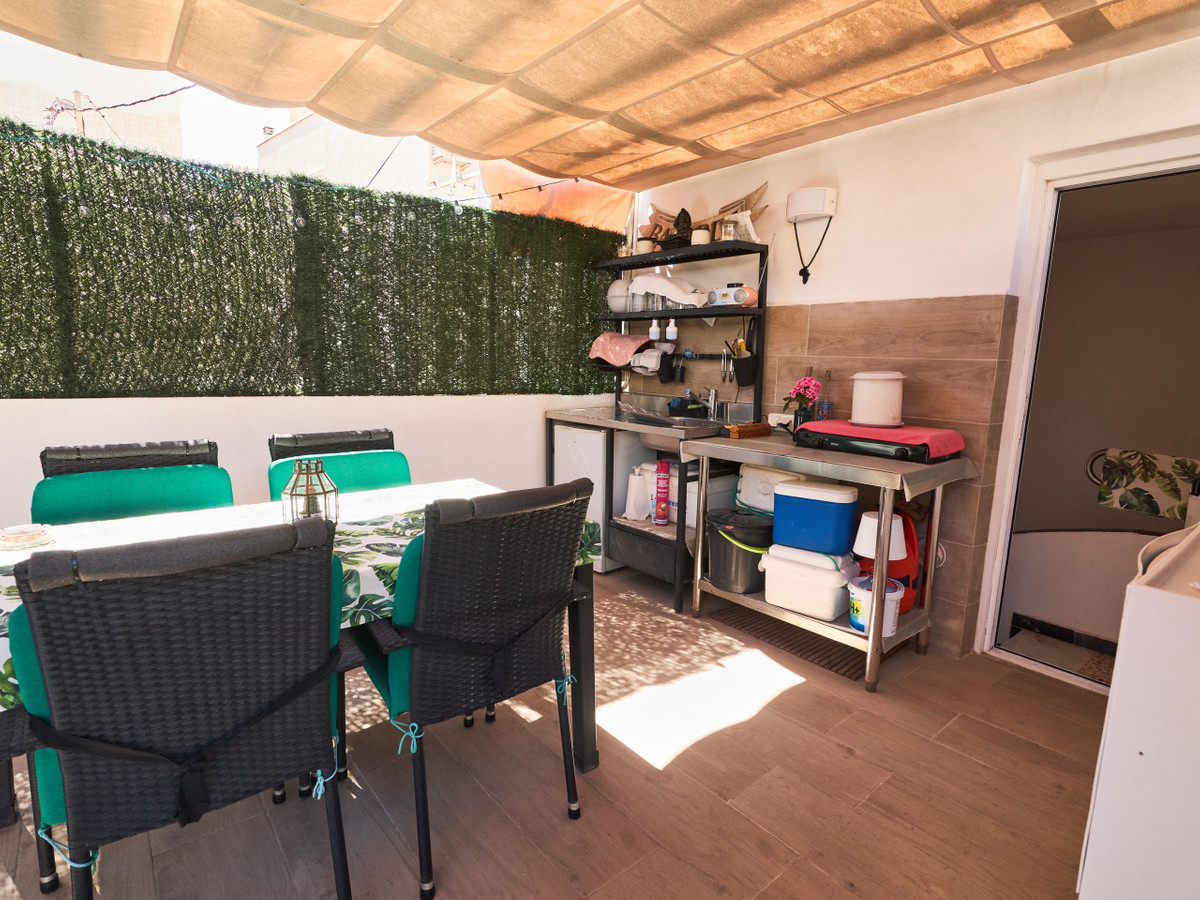 ShowFeedImage Apartment – Middle Floor Apartment in Torrevieja