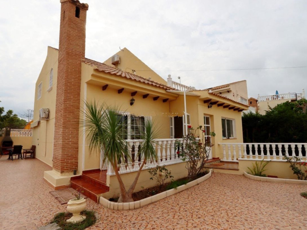 House – Detached Villa in Orihuela
