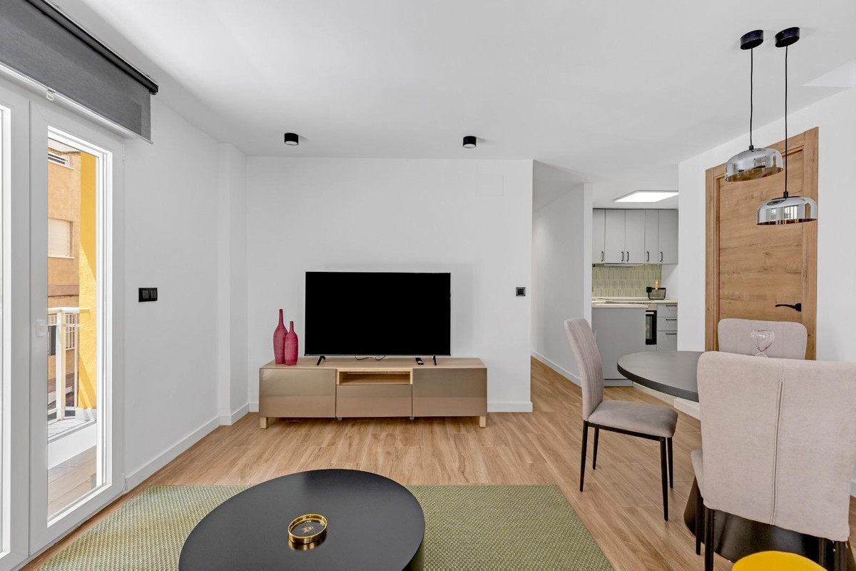 ShowFeedImage Apartment – Middle Floor Apartment in Torrevieja