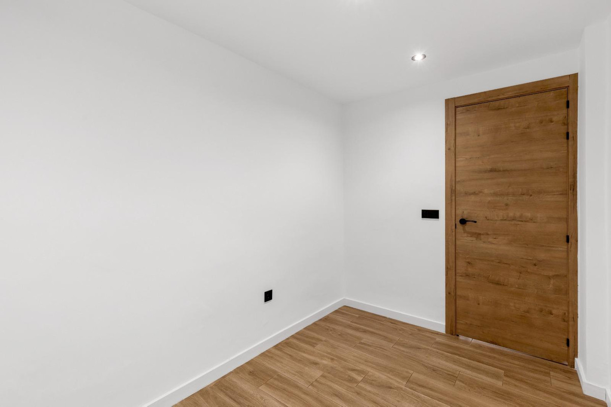 ShowFeedImage Apartment – Middle Floor Apartment in Torrevieja