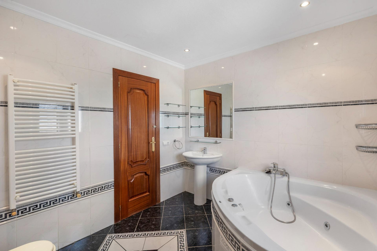 House – Detached Villa in Rojales