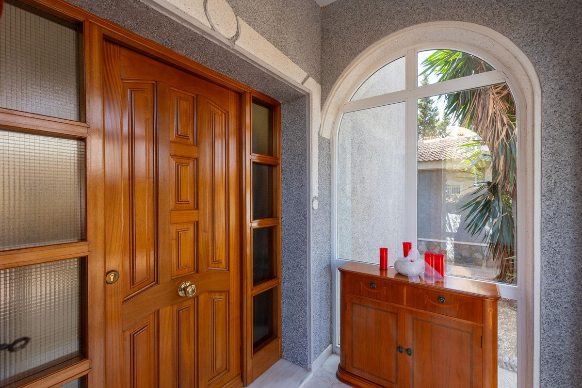 House – Detached Villa in Rojales