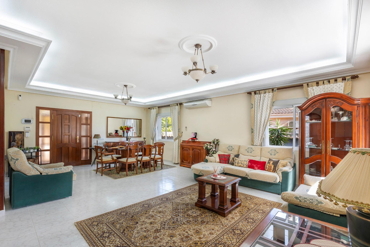 House – Detached Villa in Rojales