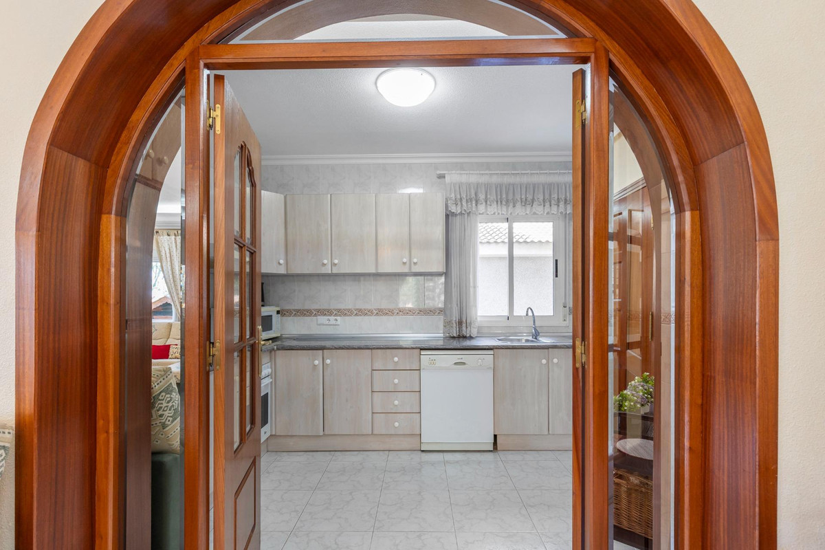 House – Detached Villa in Rojales