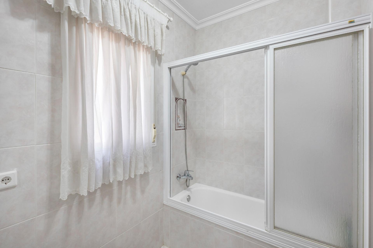 House – Detached Villa in Rojales