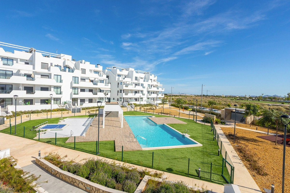 ShowFeedImage Apartment – Middle Floor Apartment in Los Alcazares