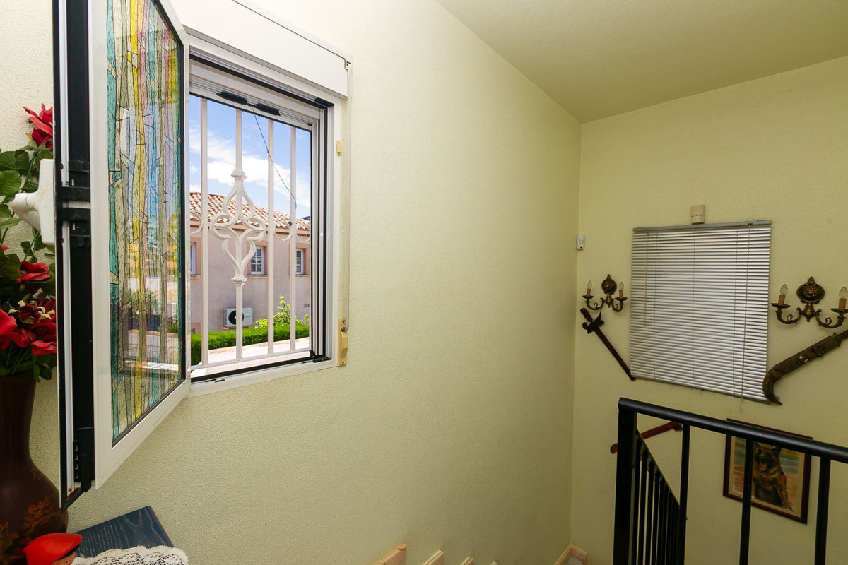 ShowFeedImage House – Detached Villa in Orihuela