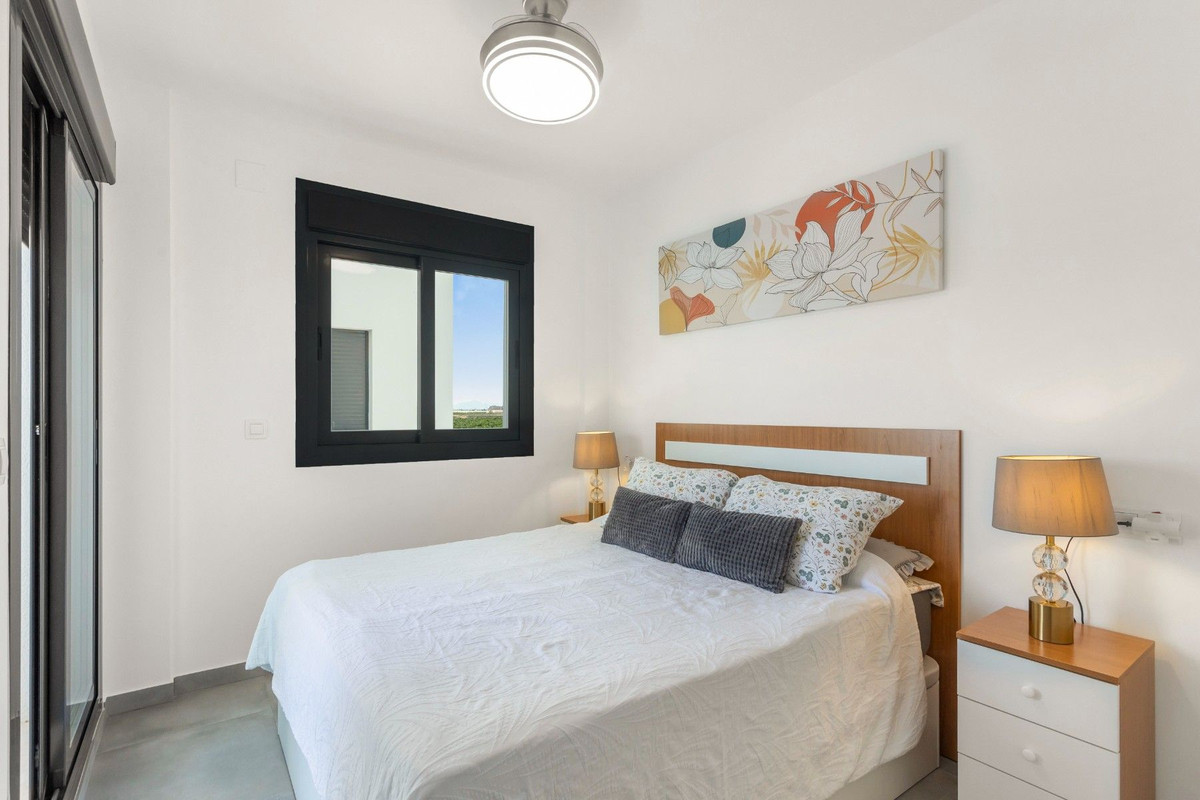 ShowFeedImage Apartment – Middle Floor Apartment in Los Alcazares