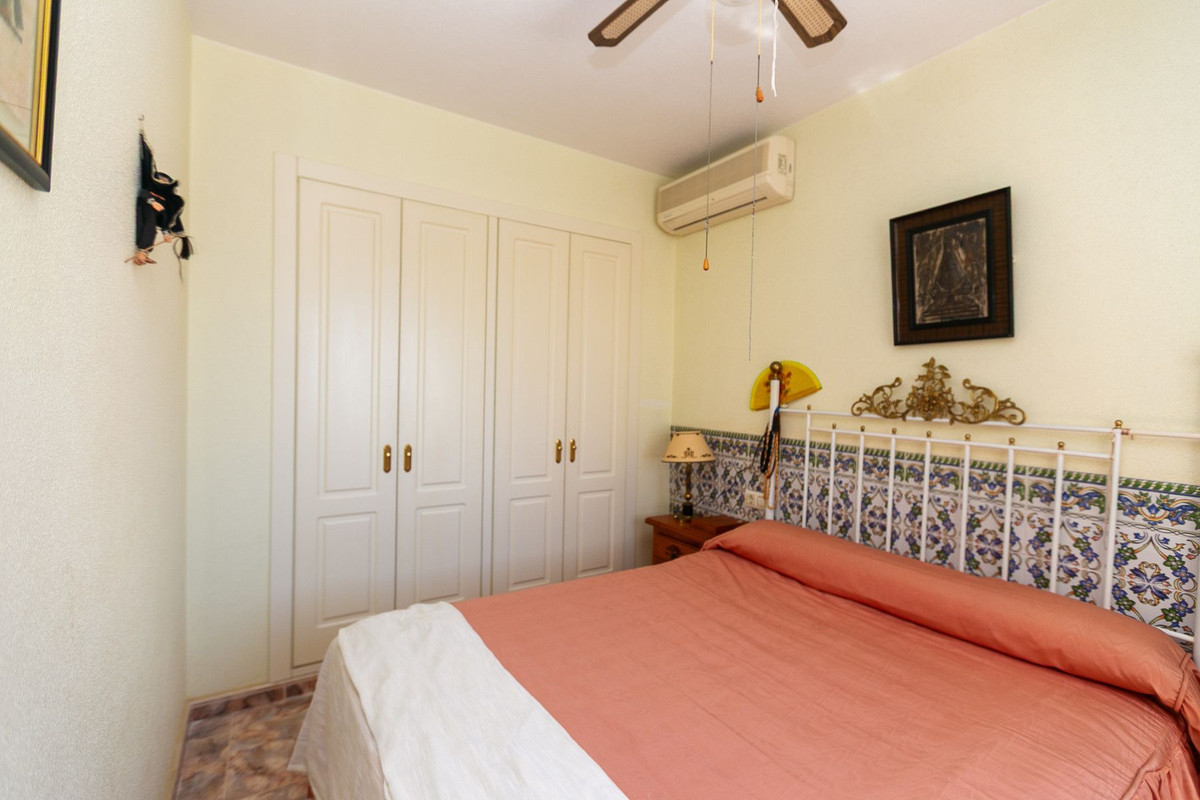 ShowFeedImage House – Detached Villa in Orihuela