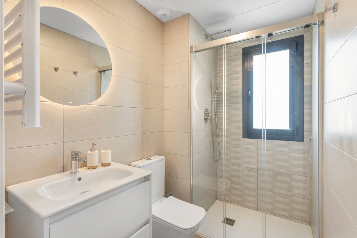 ShowFeedImage Apartment – Middle Floor Apartment in Los Alcazares