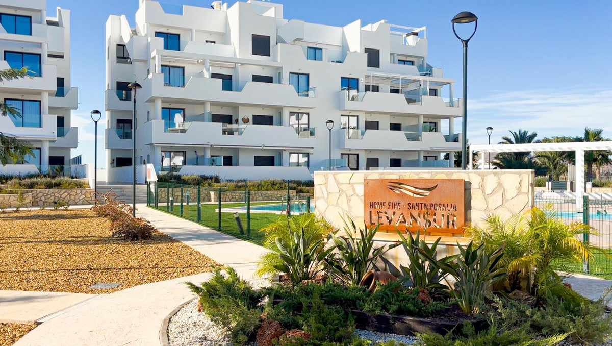 ShowFeedImage Apartment – Middle Floor Apartment in Los Alcazares