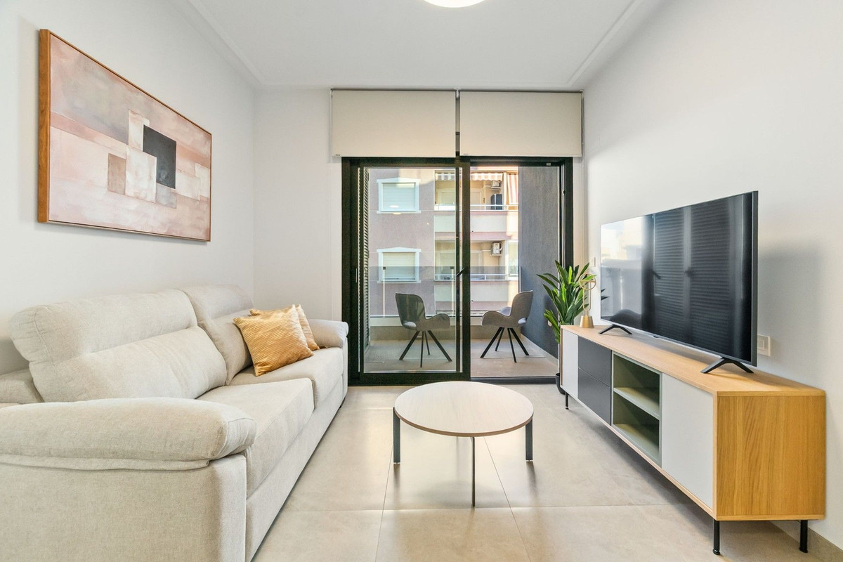 ShowFeedImage Apartment – Middle Floor Apartment in Torrevieja