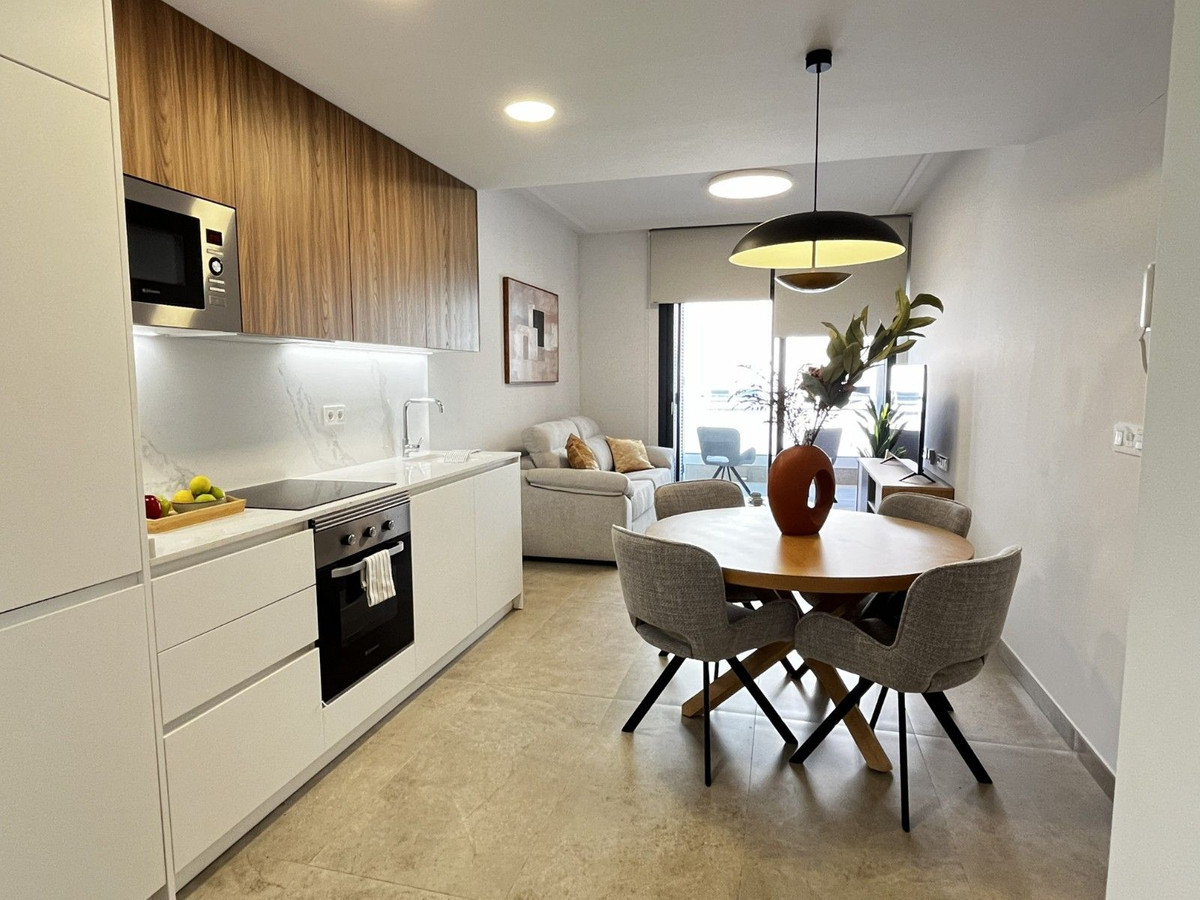ShowFeedImage Apartment – Middle Floor Apartment in Torrevieja