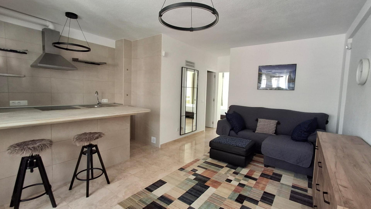 ShowFeedImage Apartment – Middle Floor Apartment in Torrevieja