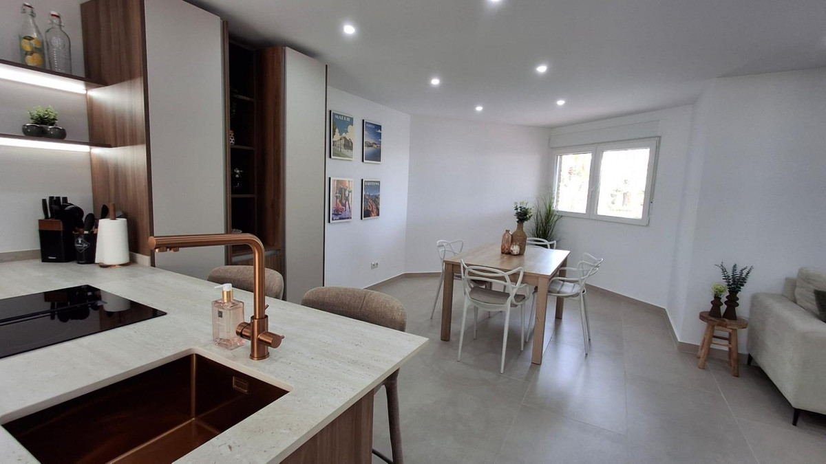Apartment – Ground Floor Apartment in Torrevieja