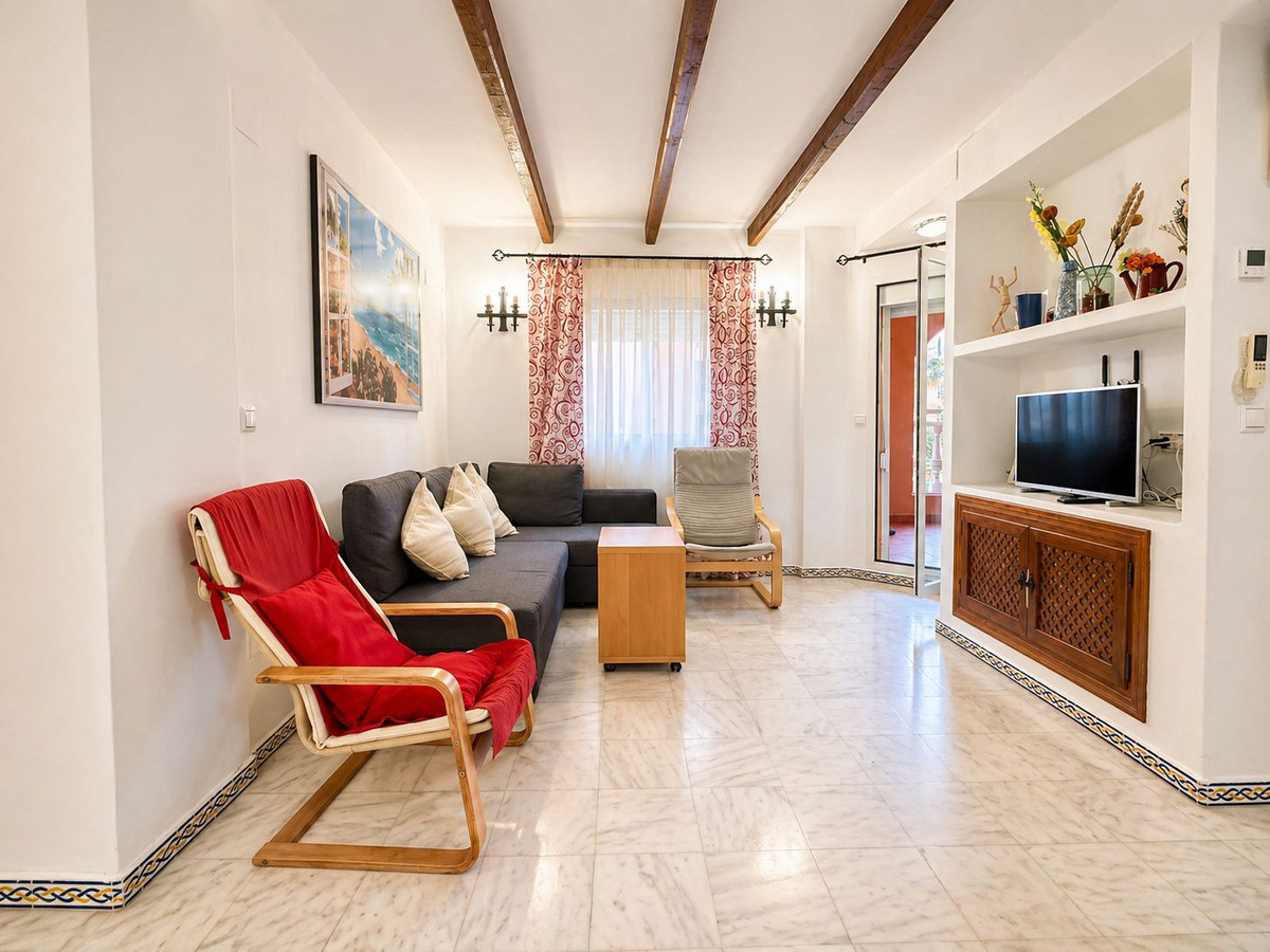 Apartment – Middle Floor Apartment in Torrevieja