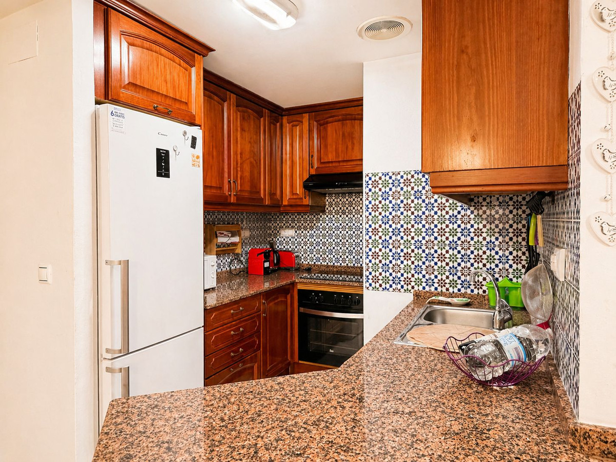 Apartment – Middle Floor Apartment in Torrevieja