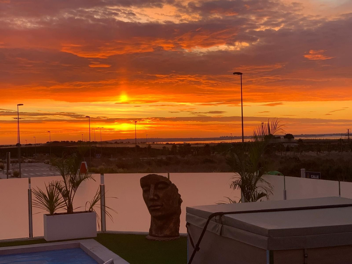 ShowFeedImage House – Detached Villa in Orihuela