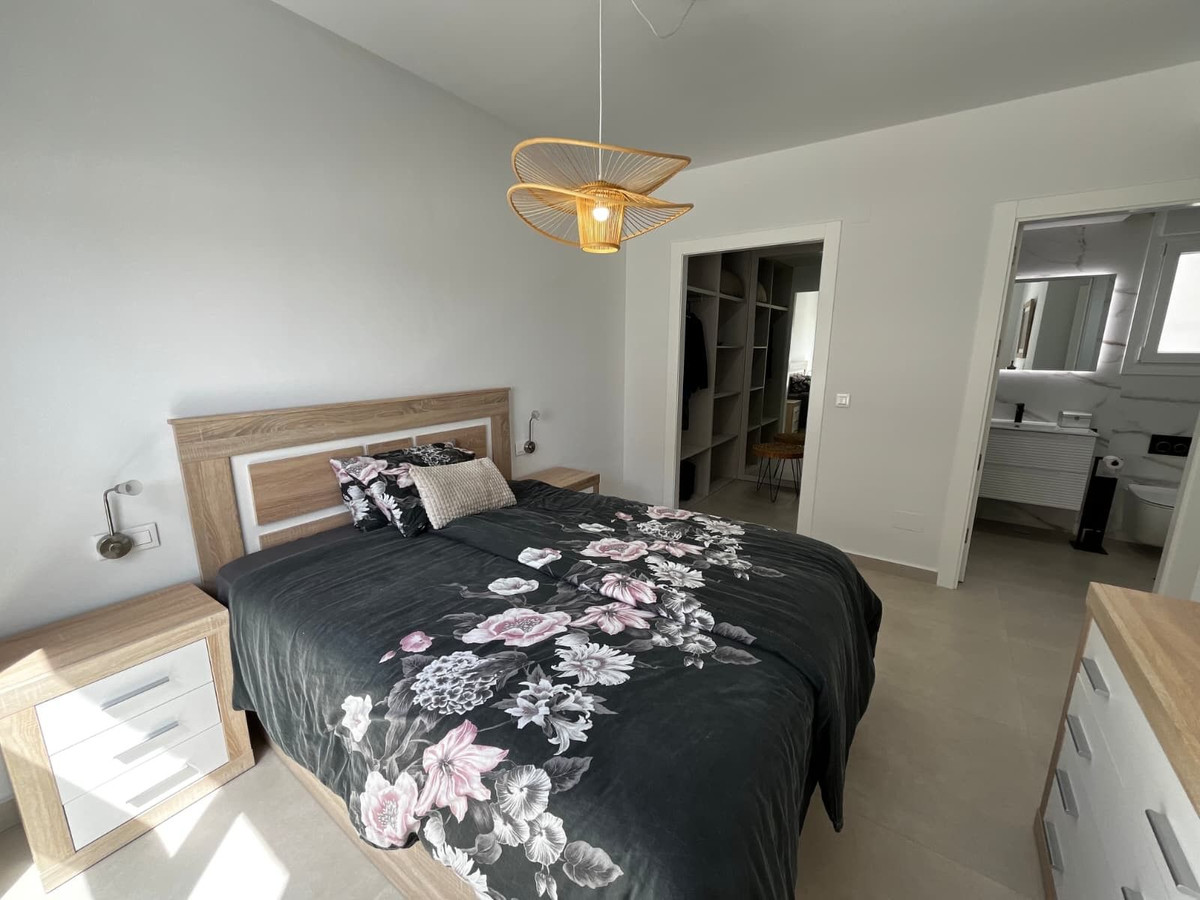 ShowFeedImage House – Detached Villa in Orihuela