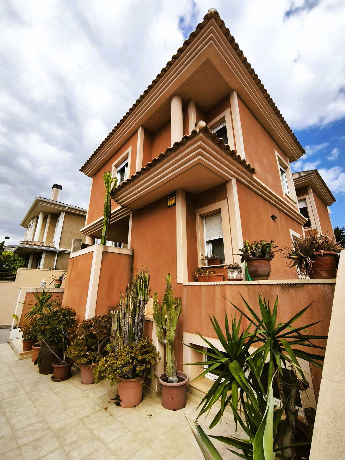 House – Detached Villa in Alicante