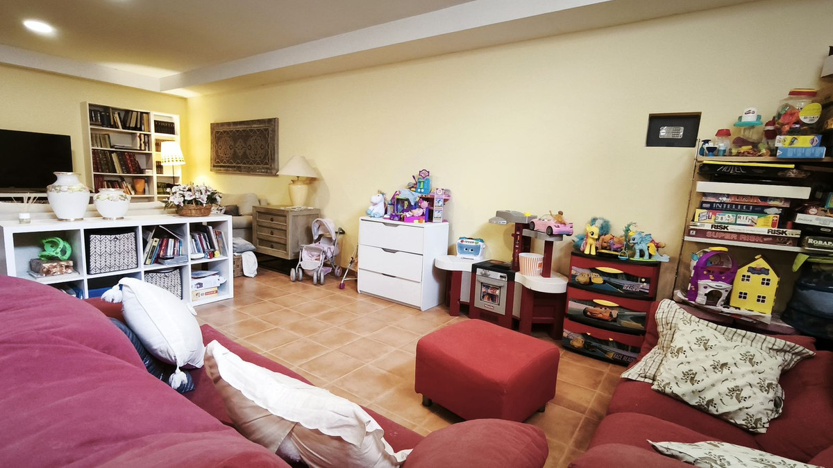 House – Detached Villa in Alicante