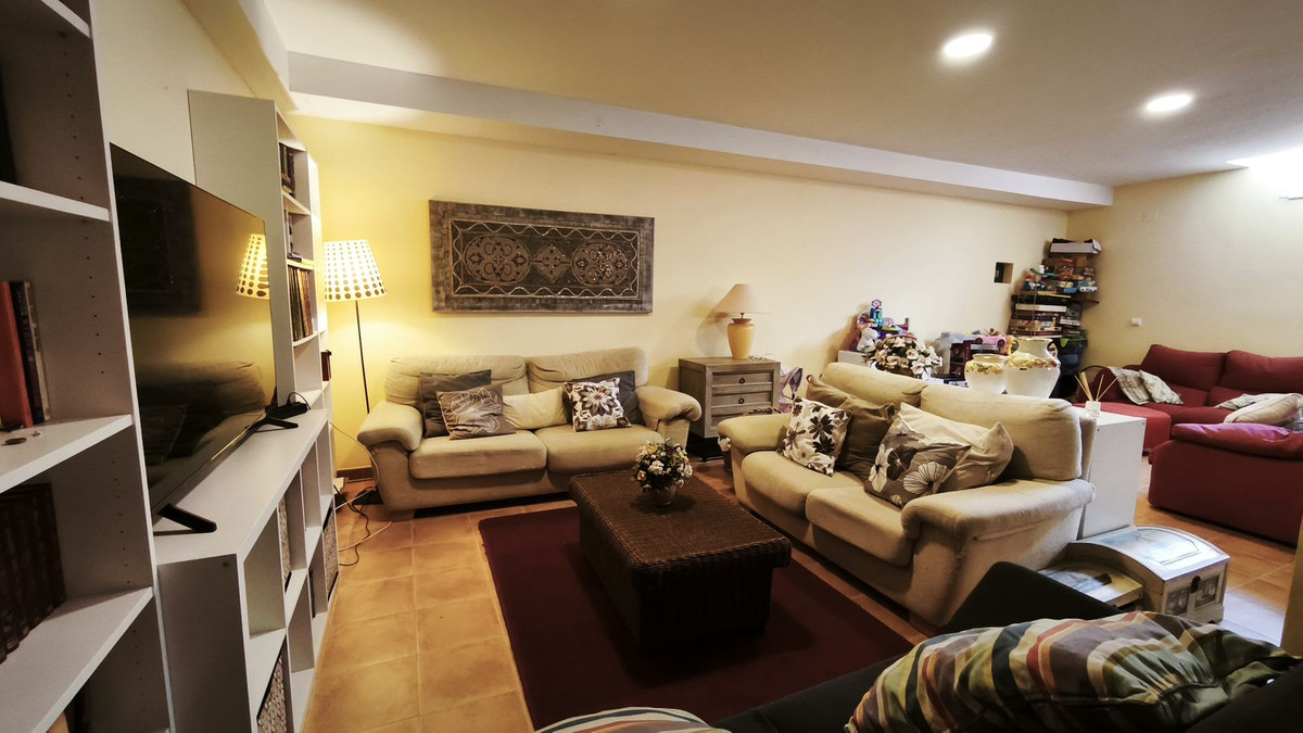 House – Detached Villa in Alicante