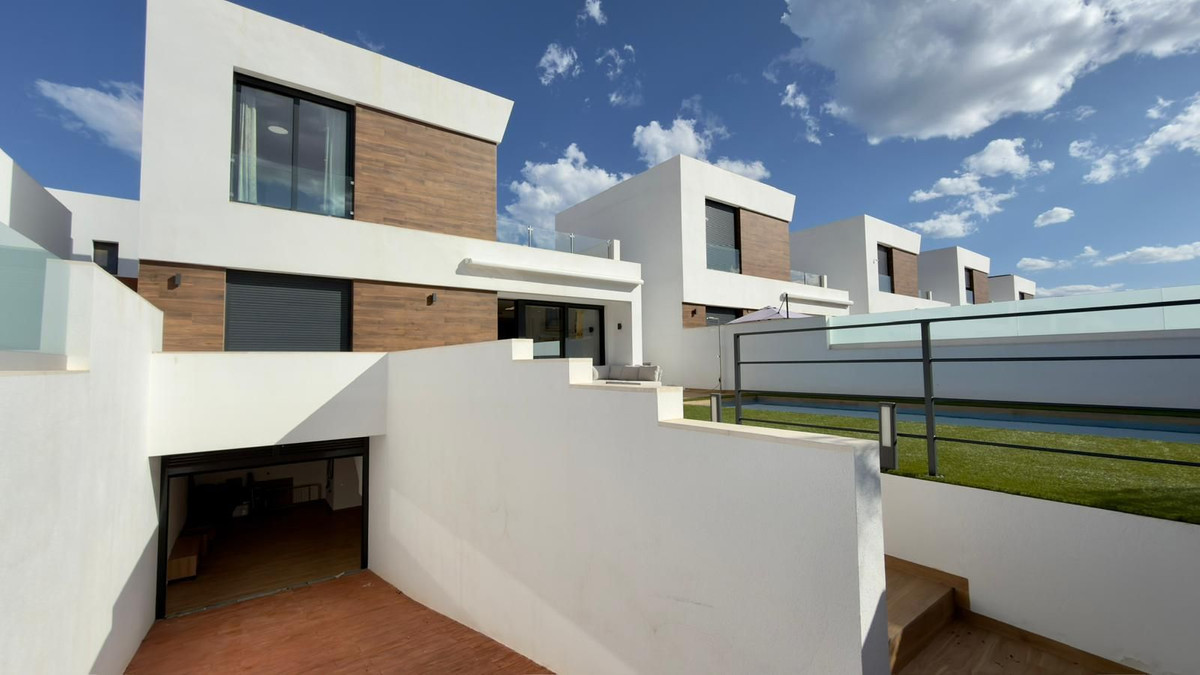 ShowFeedImage House – Detached Villa in Campello – El Campello
