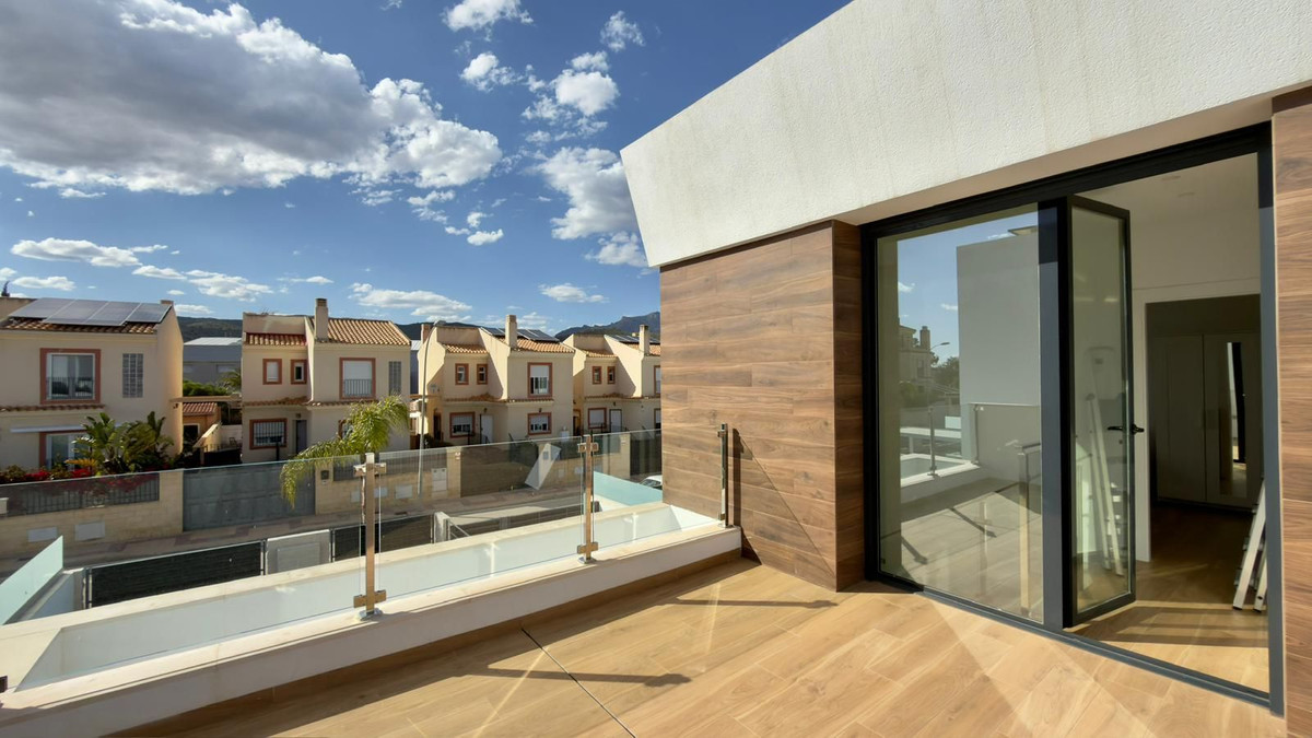 ShowFeedImage House – Detached Villa in Campello – El Campello