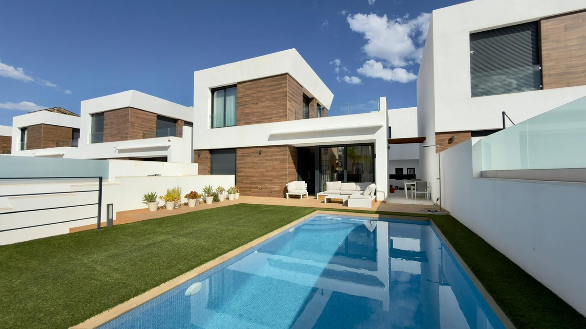 ShowFeedImage House – Detached Villa in Campello – El Campello