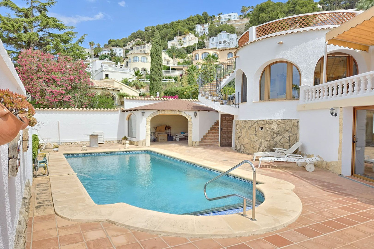 House – Detached Villa in Benissa