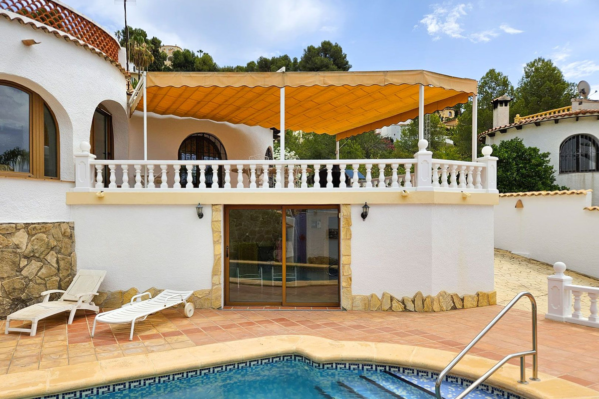 House – Detached Villa in Benissa