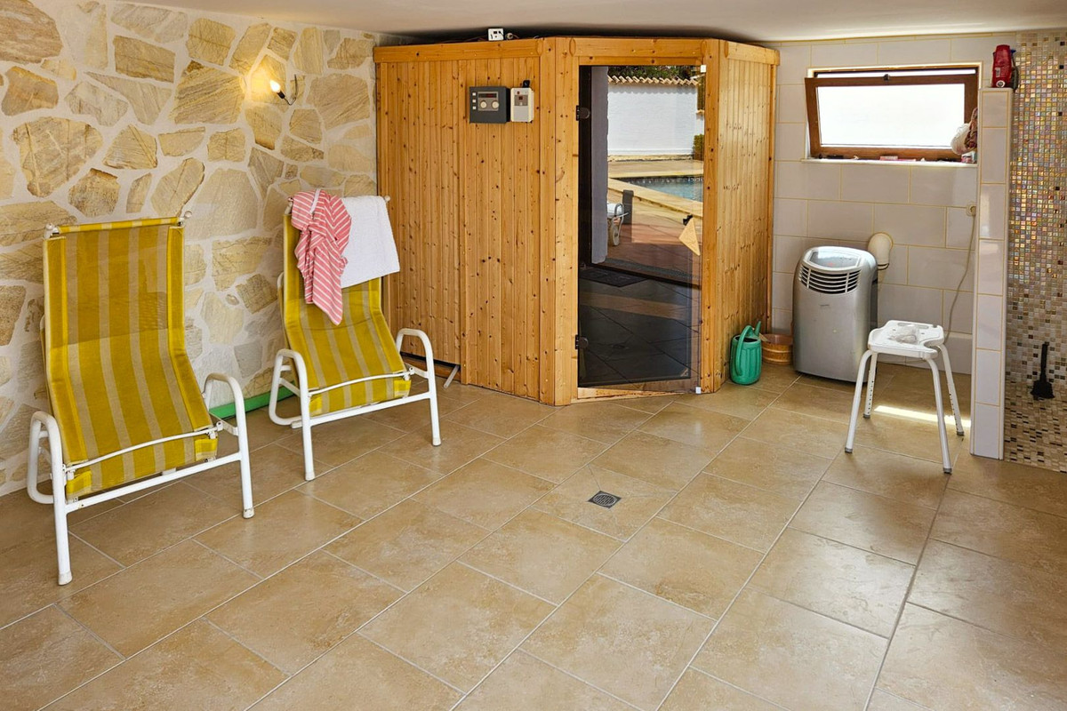 House – Detached Villa in Benissa