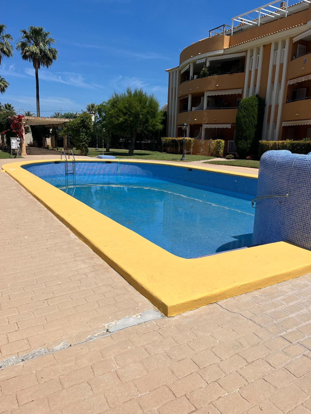 ShowFeedImage Apartment – Middle Floor Apartment in Denia