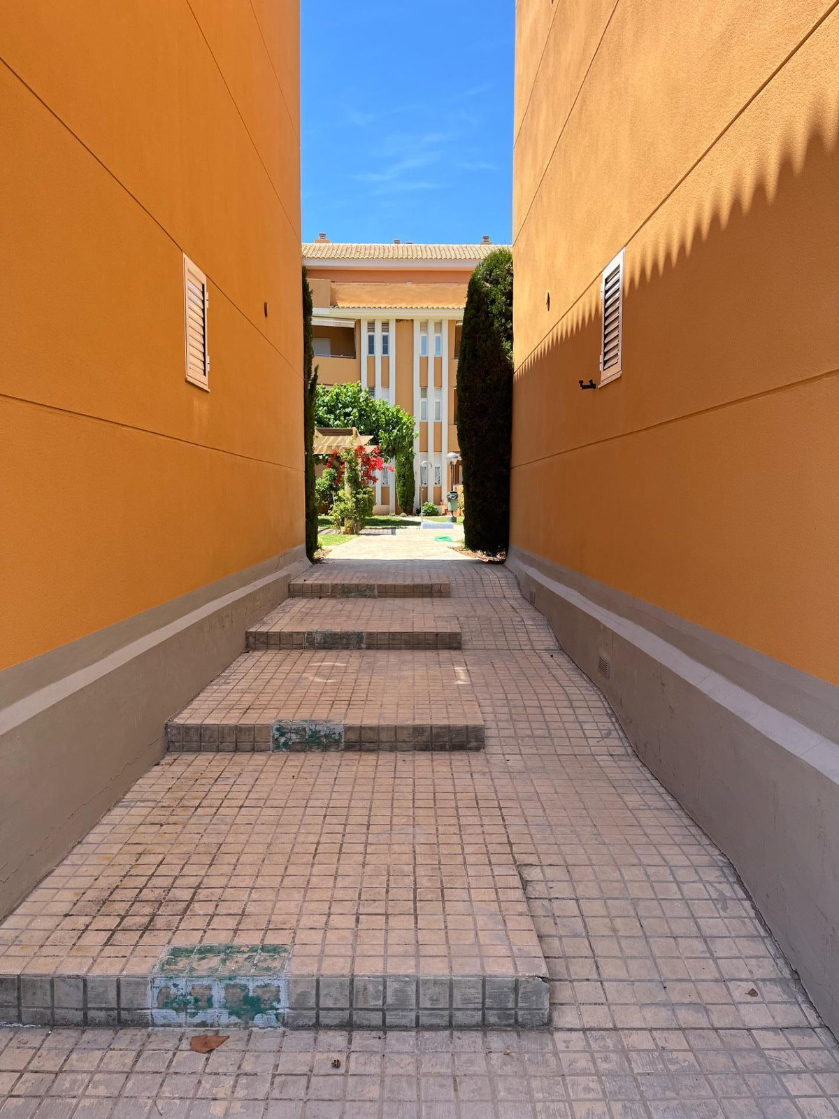 ShowFeedImage Apartment – Middle Floor Apartment in Denia