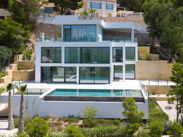 House – Detached Villa in Altea