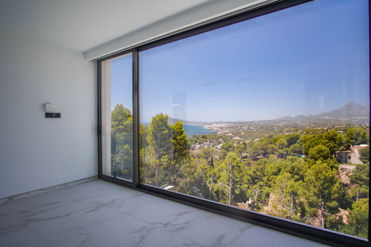 House – Detached Villa in Altea