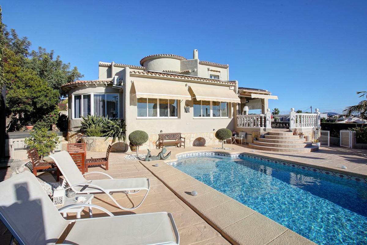 House – Detached Villa in Calpe