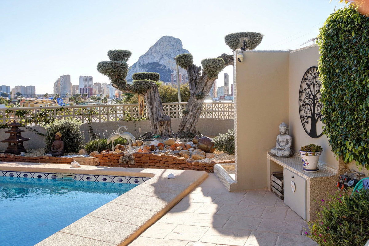 House – Detached Villa in Calpe
