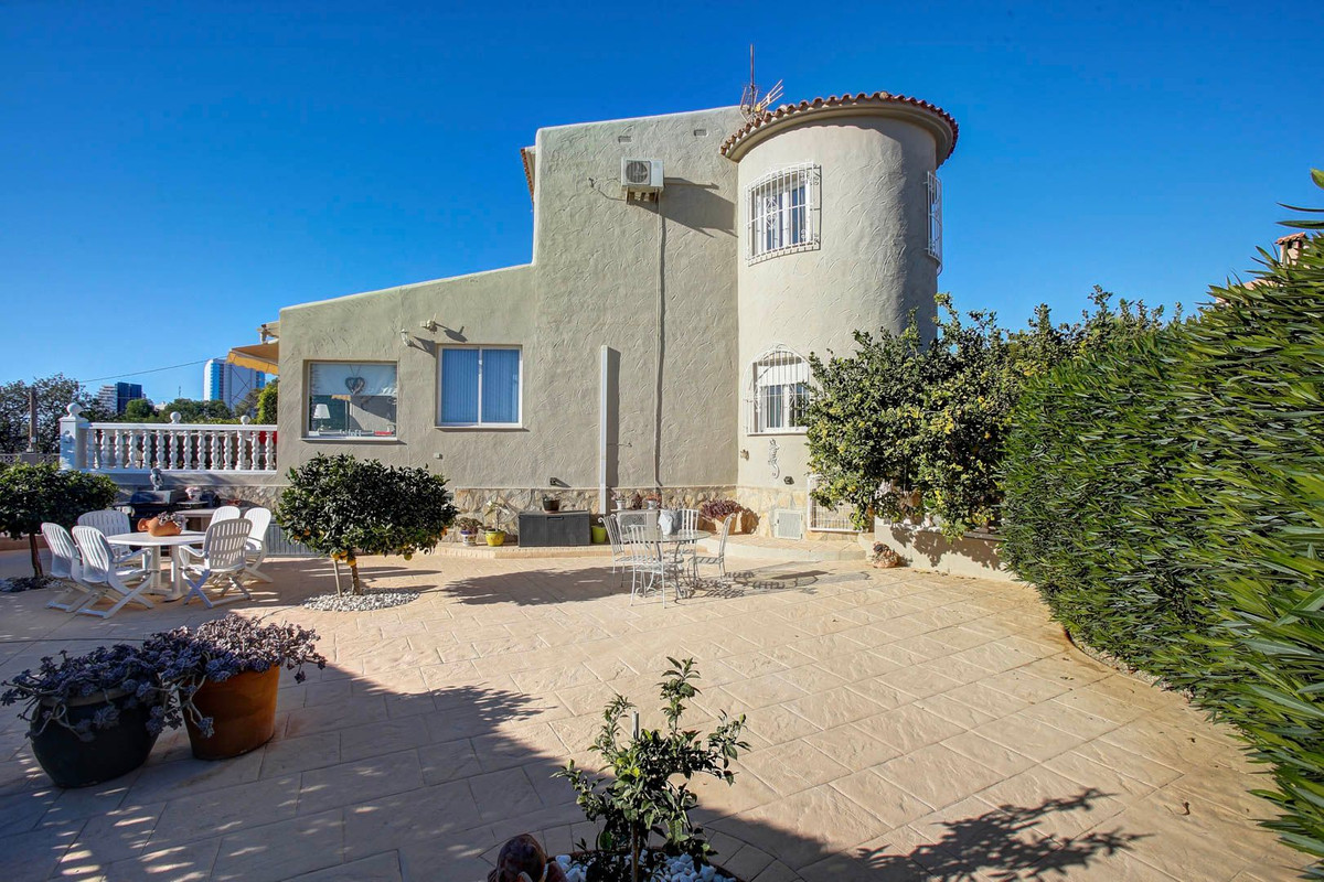 House – Detached Villa in Calpe