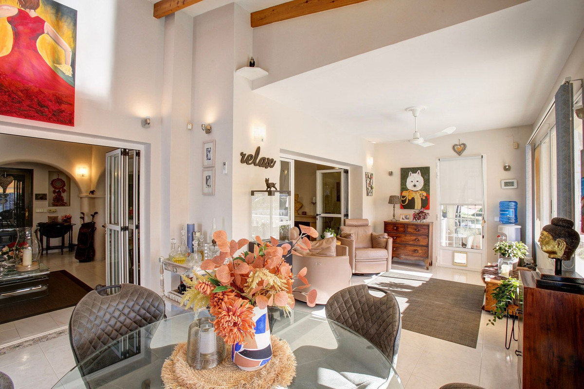 House – Detached Villa in Calpe