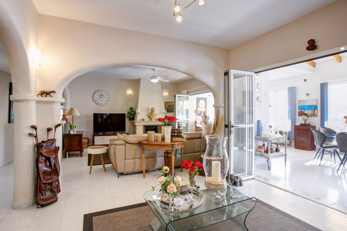 House – Detached Villa in Calpe