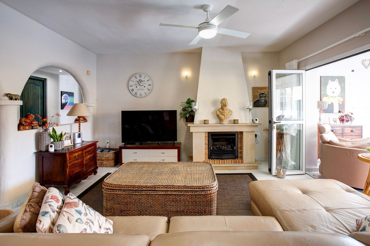 House – Detached Villa in Calpe